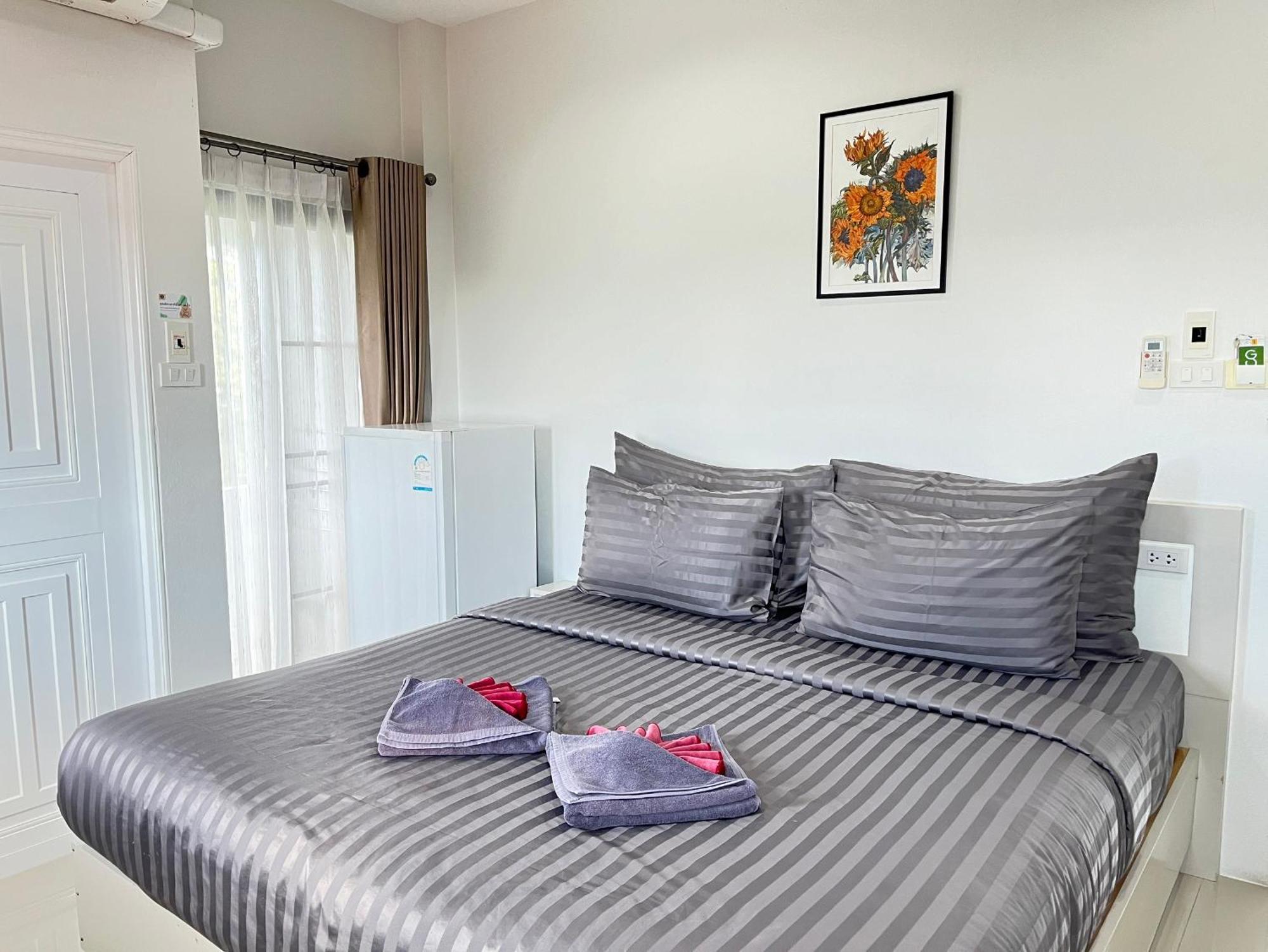 The Gun Hotel Surin Buitenkant foto