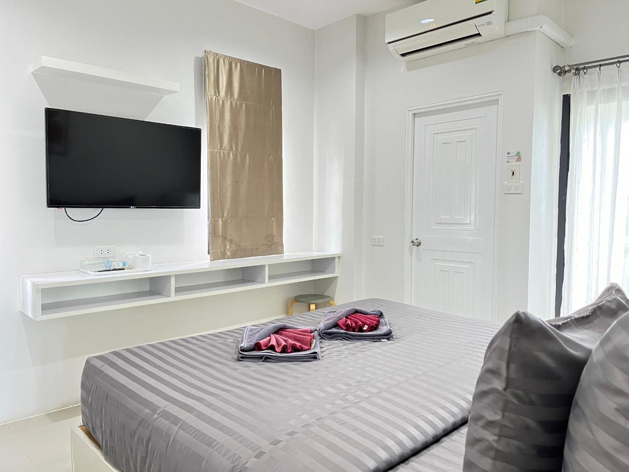 The Gun Hotel Surin Buitenkant foto